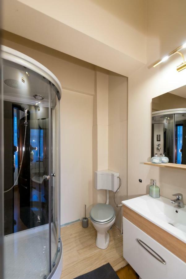 Casa Miron 1 *